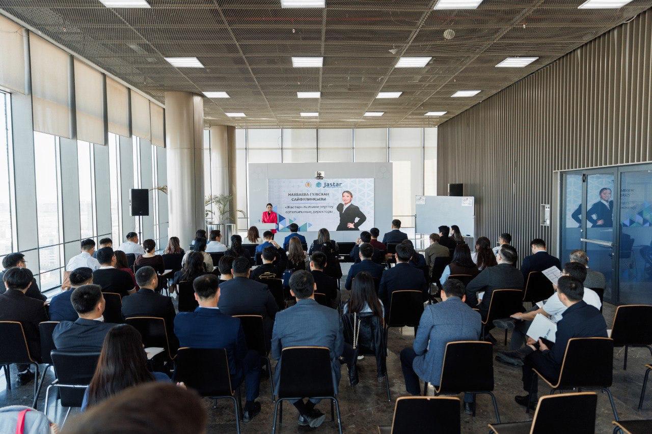Астанада өңірлік Жастар ресурстық орталықтарының жетекшілеріне арналған оқыту тренингтері басталды