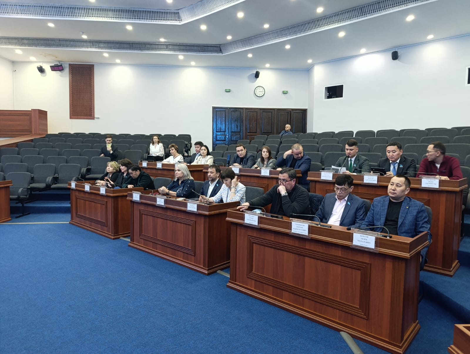 Өскемен қалалық мәслихатта кезектен тыс сессия өтті