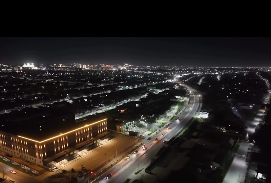 МҰСТАФА ШОҚАЙ КӨШЕСІНДЕГІ АЯҚЖОЛ ЗАМАНАУИ ЖАРЫҚТАНДЫРУ ЖҮЙЕСІМЕН ЖАБДЫҚТАЛДЫ