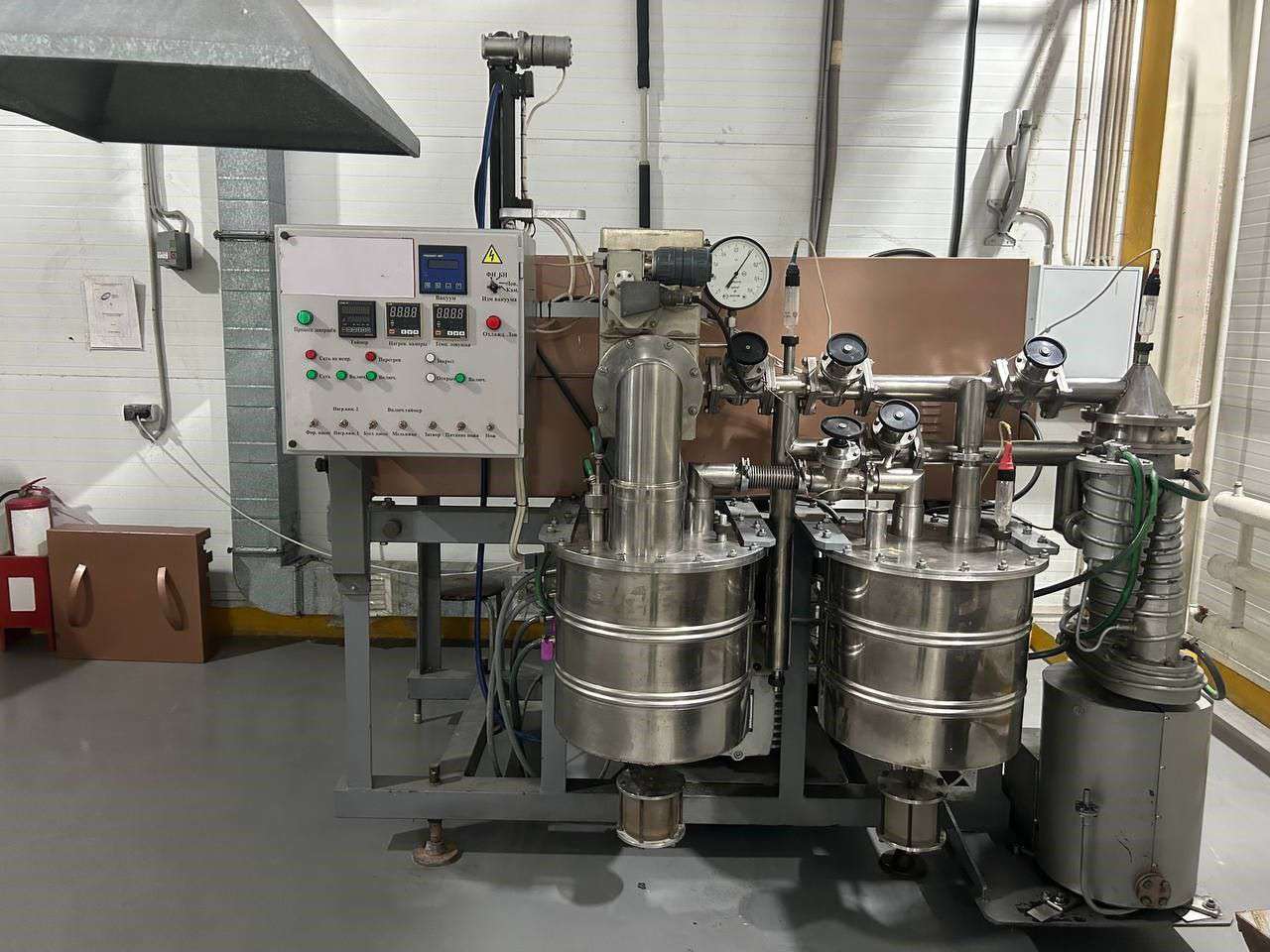 Елорданың Индустриялық паркінде орналасқан «Kazecotech» ғылыми-техникалық кәсіпорны қауіпті материалдарды қауіпсіз өңдеумен айналысады