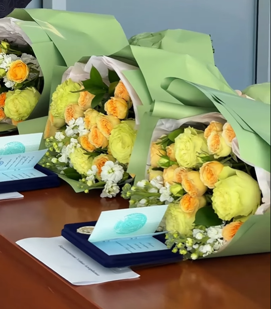 Алмалы ауданы әкімдігінде көпбалалы аналарды марапаттау рәсімі өтті