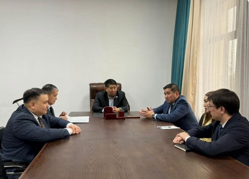 Қазақстан Республикасы Мемлекеттік қызмет істері агенттігінің Жетісу облысы бойынша департамент қызметкерлері Қазақстан Республикасының Еңбек және халықты әлеуметтік қорғау министрлігі Мемлекеттік еңбек инспекциясы комитетінің Жетісу облысы бойынша департаментінің қызметкерлерімен кездесу өткізді