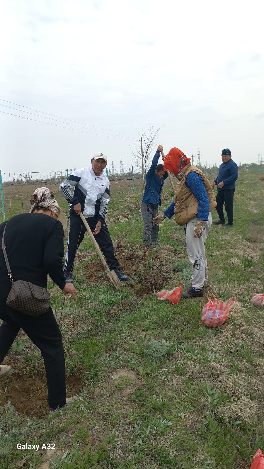 Тереңөзек ауылдық округінде  «Таза Қазақстан» акциясы қарқынды өтуде