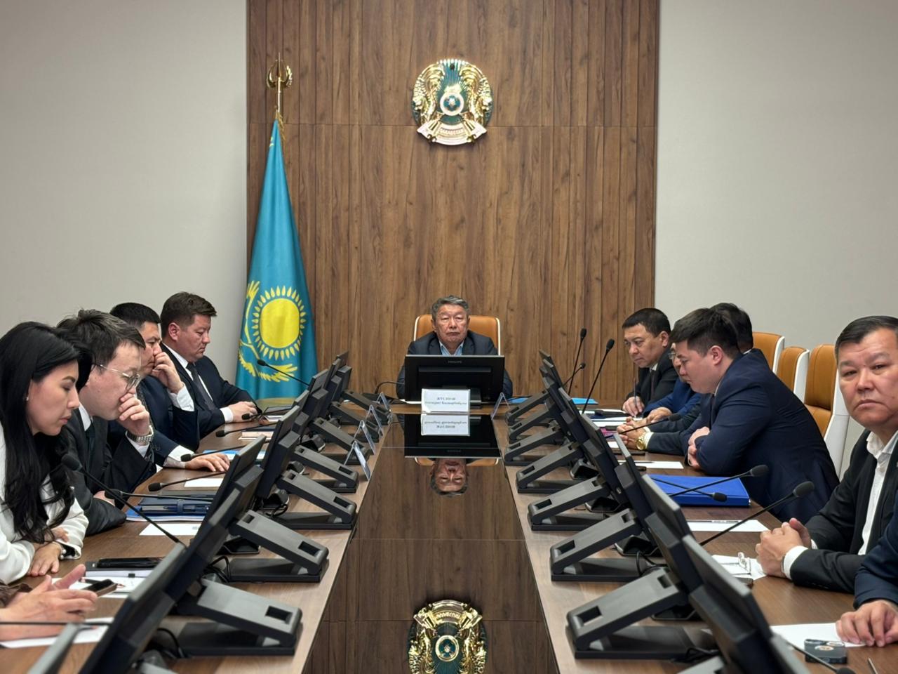 Маңғыстау облысы Қоғамдық кеңесінде мемлекеттік қызмет көрсету және туризмді дамыту мәселелері қаралды