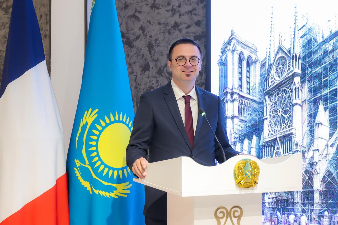 ШЫМКЕНТТЕГІ «ФРАНКОФОНИЯ КӨКТЕМІ» ФЕСТИВАЛІ: МӘДЕНИ БАЙЛАНЫСТАРДЫ НЫҒАЙТУ ЖӘНЕ ӘЛЕМДІК МҰРАНЫ САҚТАУ