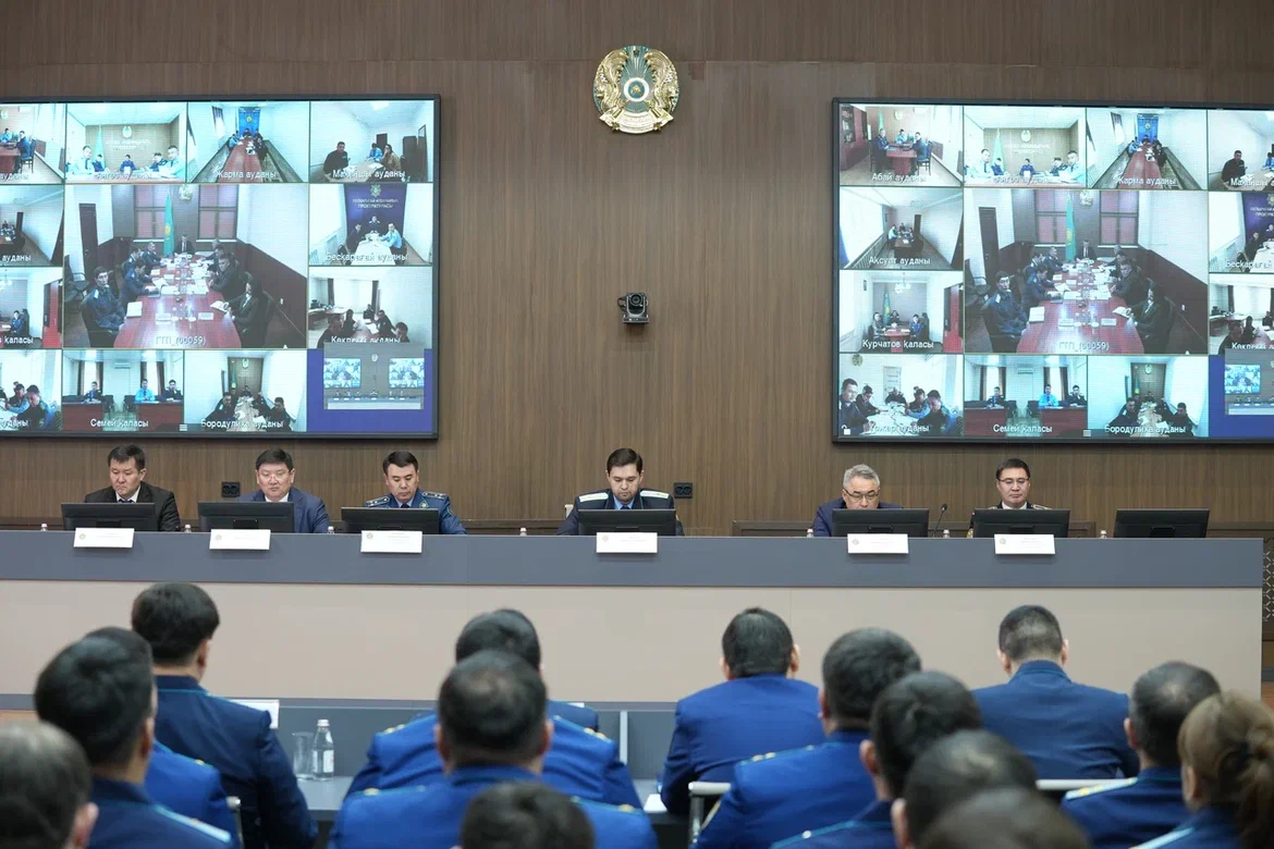 Прокуратура области Абай и Главная транспортная прокуратура совместно рассмотрели вопросы в сфере дорожной безопасности