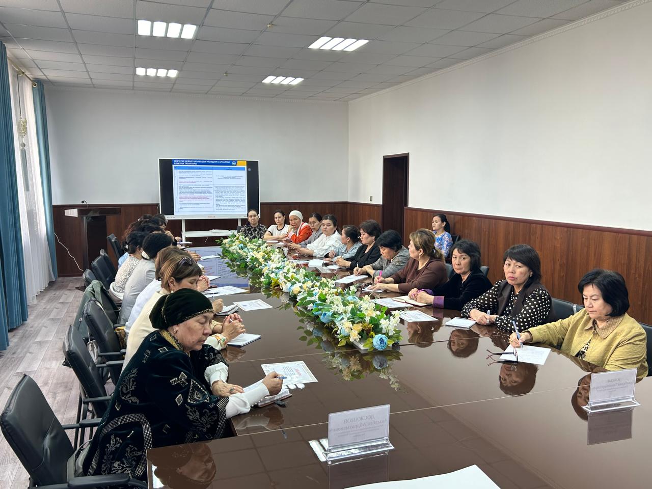 МЕКТЕПКЕ ДЕЙІНГІ ҰЙЫМДАРДЫҢ БІЛІМ БЕРУ ҚЫЗМЕТІН ЛИЦЕНЗИЯЛАУДЫҢ БІЛІКТІЛІК ТАЛАПТАРЫНА ТҮСІНДІРМЕ ЖҰМЫСТАРЫ ЖҮРГІЗІЛДІ