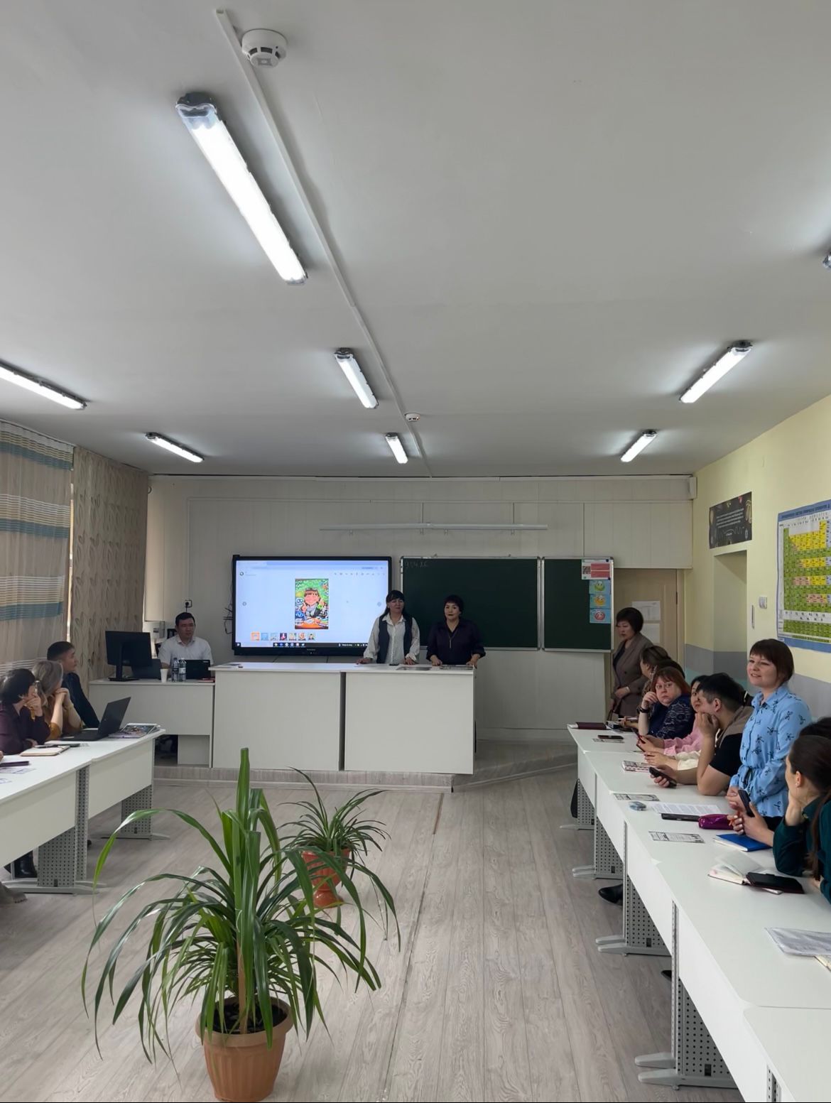 «Сабақта ЖИ құралдарын қолдану» атты аудандық семинар өтті