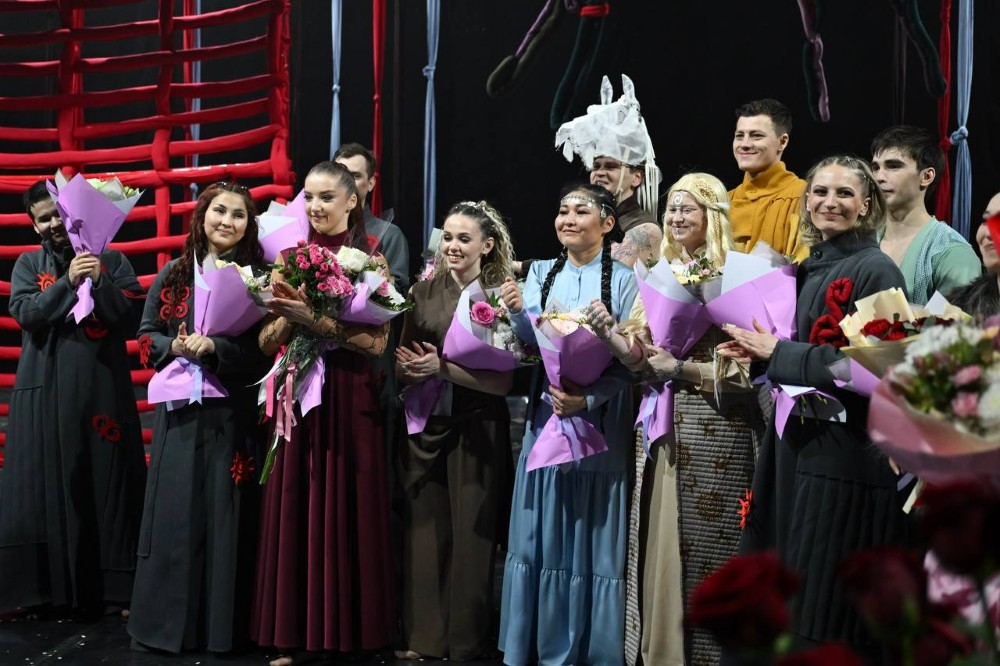 Облыс әкімі Sensitive театрының «Ботай» этнопластикалық перформансының премьерасына қатысты