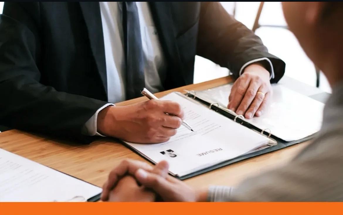 ГПХ енді «айналып өту тәсілі» емес: Қазақстанда жұмысқа алу ережелері күшейтілуде