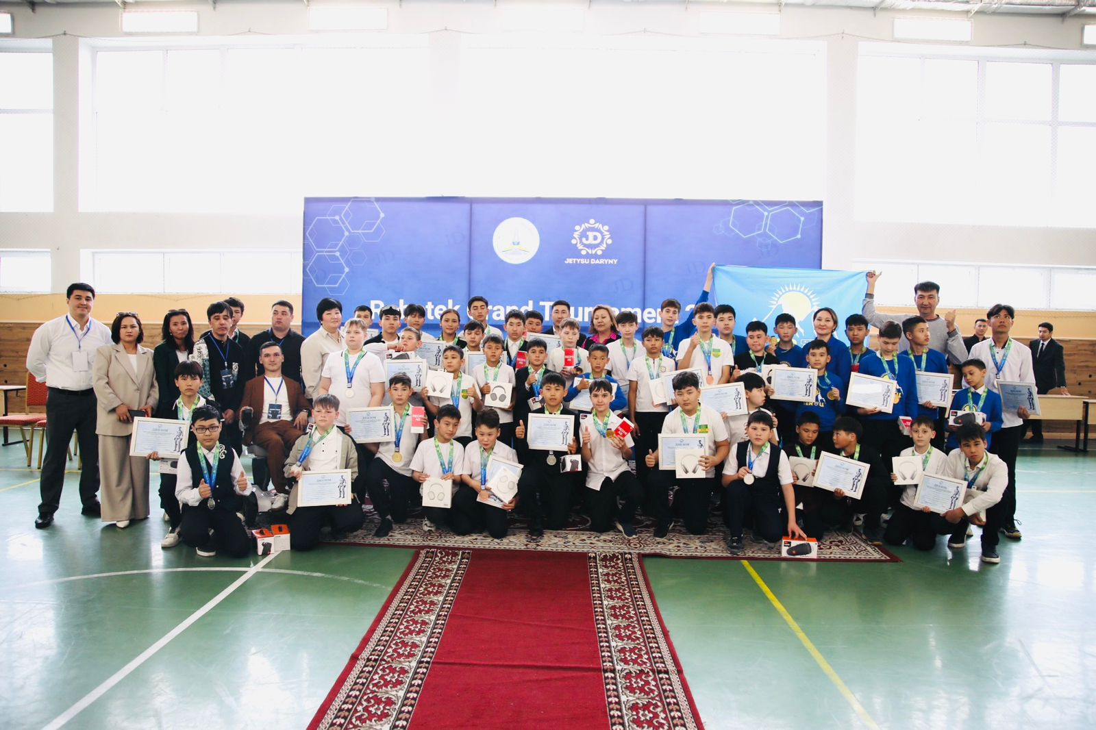 2026 жылы өткен «Robotek Grand Tournament» облыстық турнирі – жас робототехника әуесқойларының білімін, шеберлігін және шығармашылығын шыңдаған маңызды алаң болды