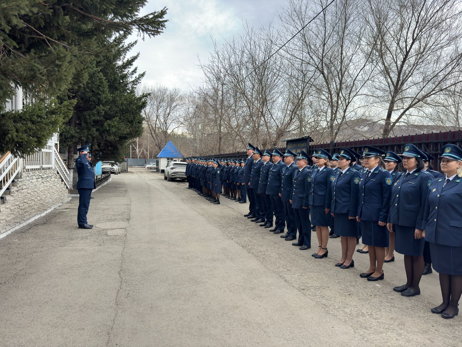Шығыс Қазақстан облысы бойынша ҚАЖД жеке құрамы жазғы киім үлгісіне көшті