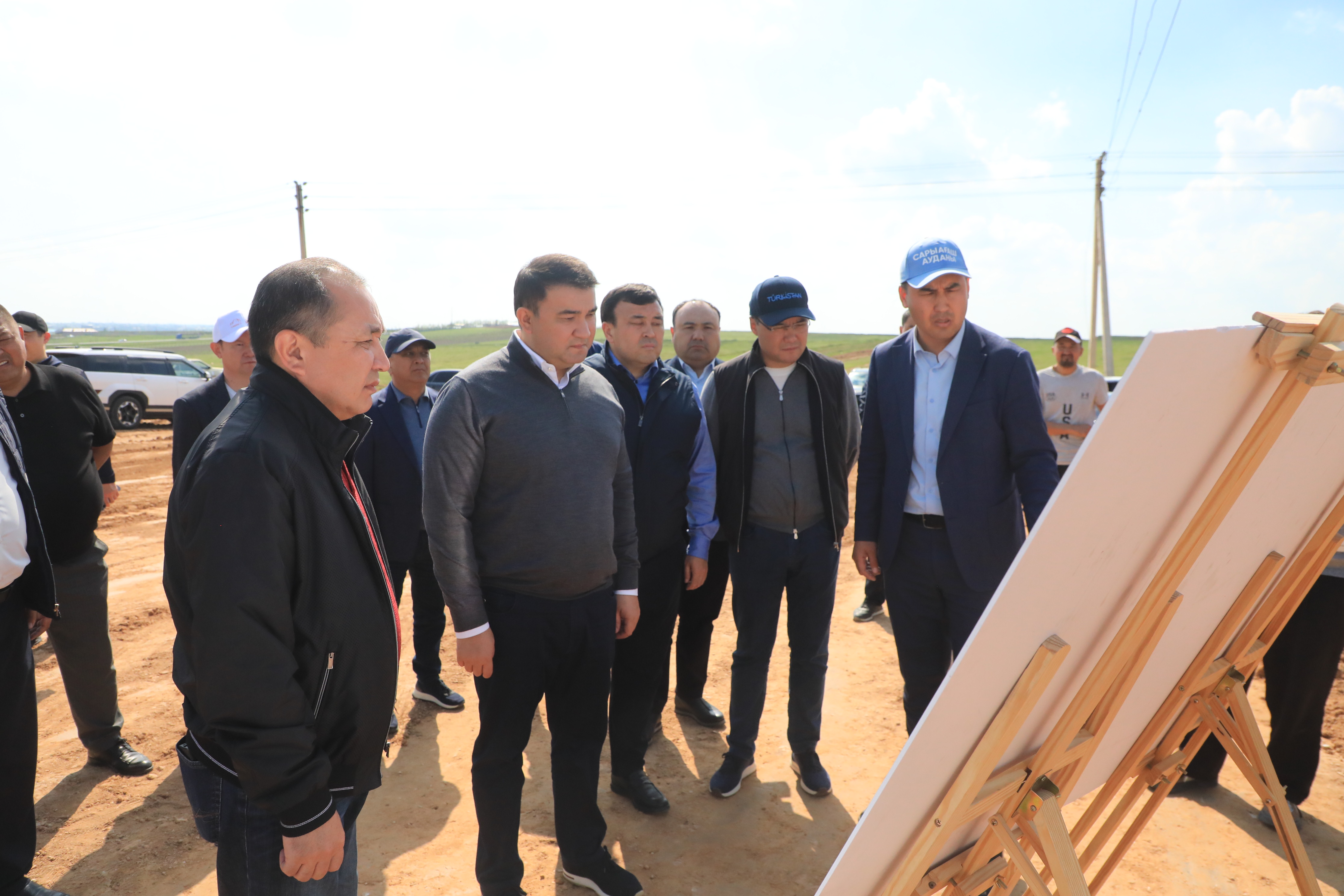 ТҮРКІСТАН: САРЫАҒАШТА ӨНДІРІСТІК ПАРК ҚҰРЫЛЫСЫ ҚАРҚЫНДЫ ЖҮРІП ЖАТЫР