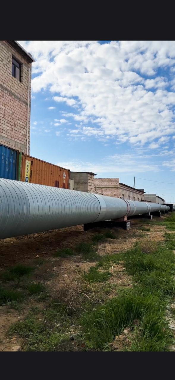 «Оймаша» тұрғын массивінде орналасқан кәсіпкерлік нысандары өздеріне тиесілі аумақтарда санитарлық тазалық жұмыстарын жүргізіп, ғимараттардың маңын қоқыстан тазалады.