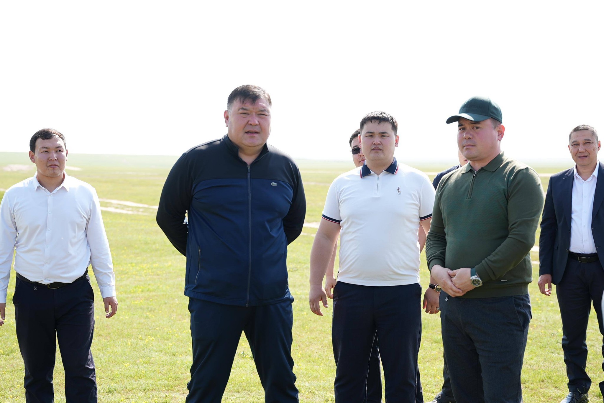 ШАРДАРАДА ШЕГІРТКЕГЕ ҚАРСЫ ЖҰМЫСТАР ҚАТАҢ БАҚЫЛАУДА