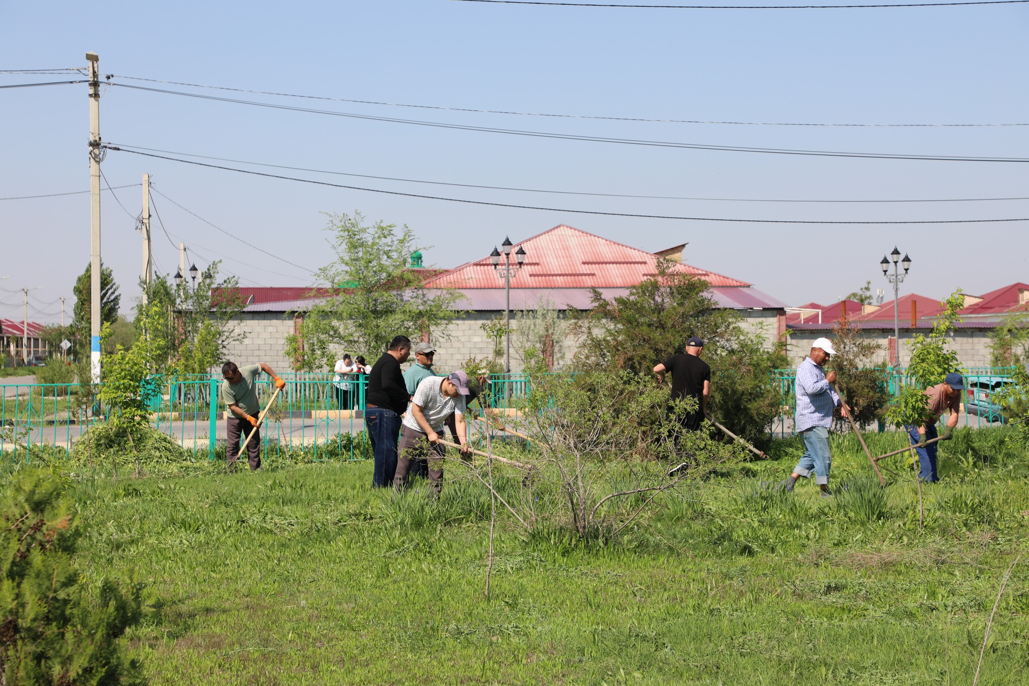 МАҚТААРАЛДА «ТАЗА ҚАЛА» ЭКОЛОГИЯЛЫҚ АКЦИЯСЫ АЯСЫНДА КЕҢ АУҚЫМДЫ СЕНБІЛІК ӨТТІ