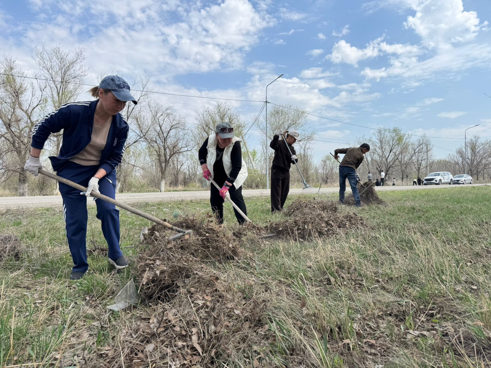 «Таза Қазақстан»: Жетісудағы экологиялық акцияда Іле өзенінің жағалауы мен елді мекендер тазартылды