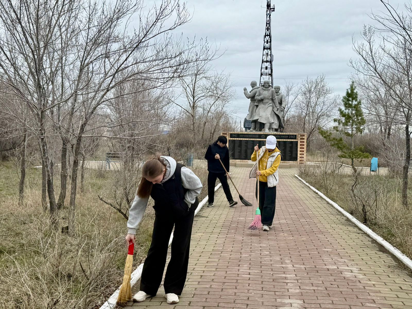 «Біз еріктіміз»: Науырзым ауданында тазалық акциясы өтті