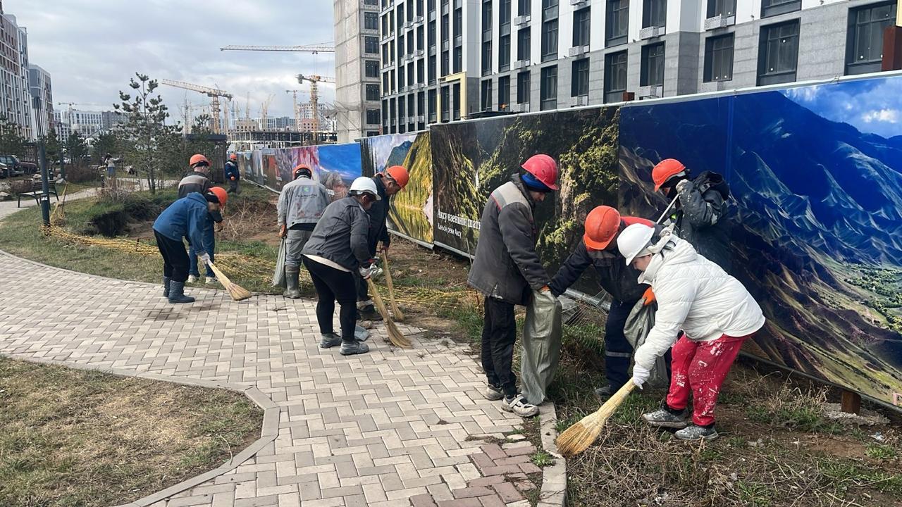 «Таза қала»: Bazis-A елордада тазалық айлығына үлес қосты