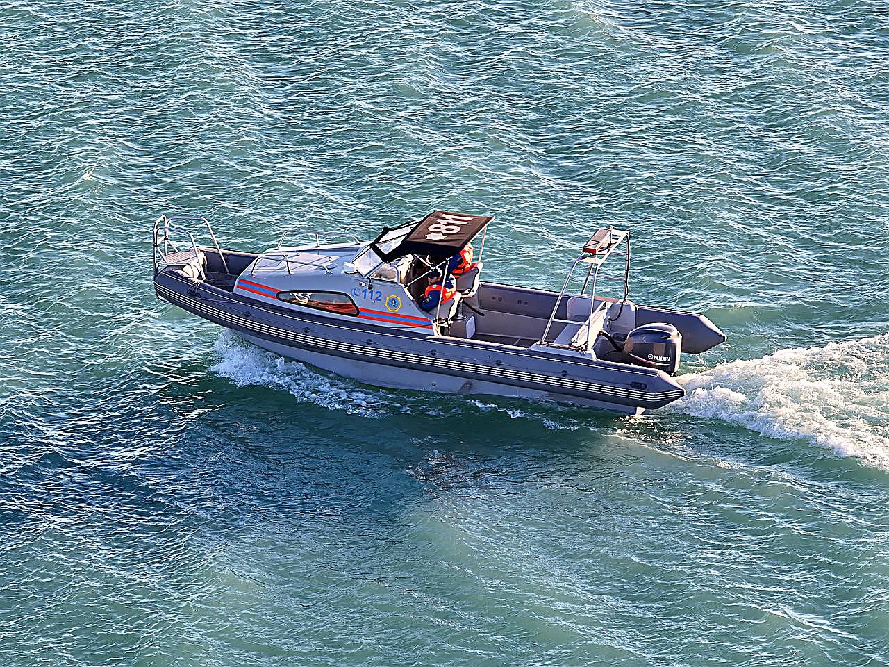 Спасатели МЧС усилили меры безопасности на озере Балхаш