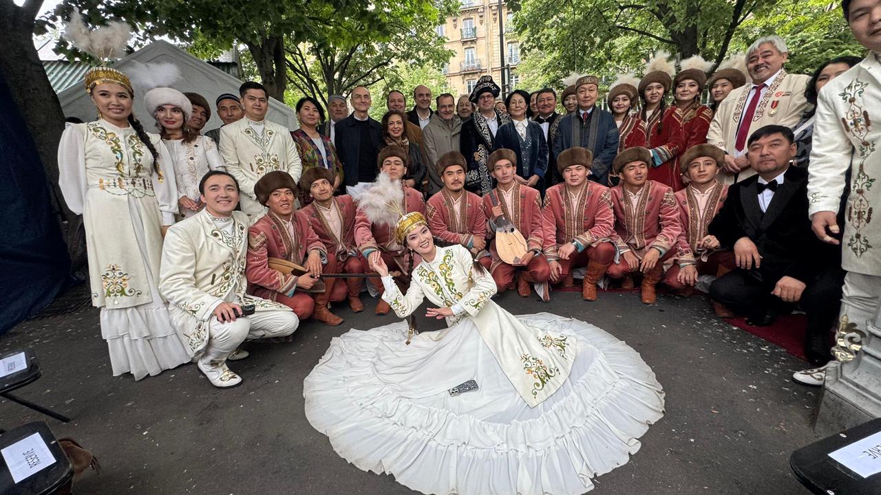 Париж төрінде — қазақ өнерінің шарықтаған сәті!