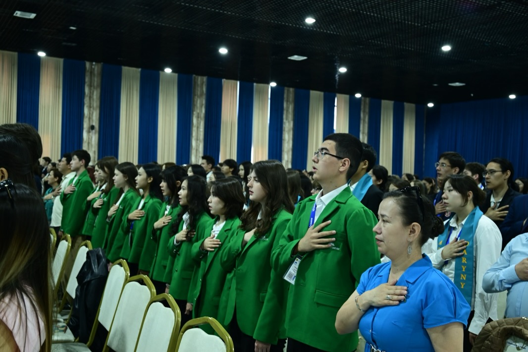 ШЫМКЕНТТЕ РЕСПУБЛИКАЛЫҚ ОЛИМПИАДА ЖЕҢІМПАЗДАРЫ МАРАПАТТАЛДЫ
