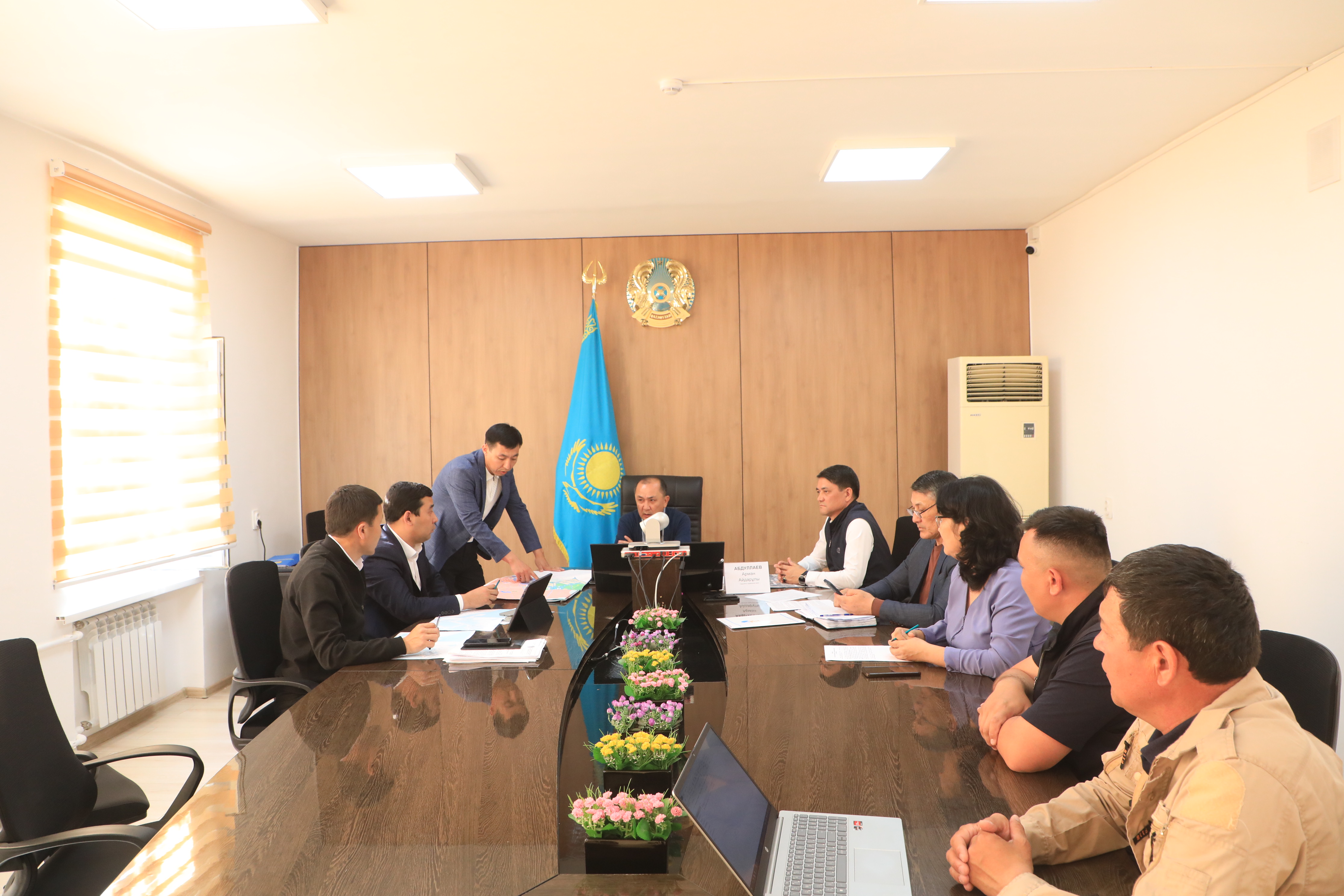 САРЫАГАШ: ОБСУЖДЕНИЕ СТРОИТЕЛЬСТВА ЖЕЛЕЗНОЙ ДОРОГИ «ДАРБАЗА–МАКТААРАЛ»