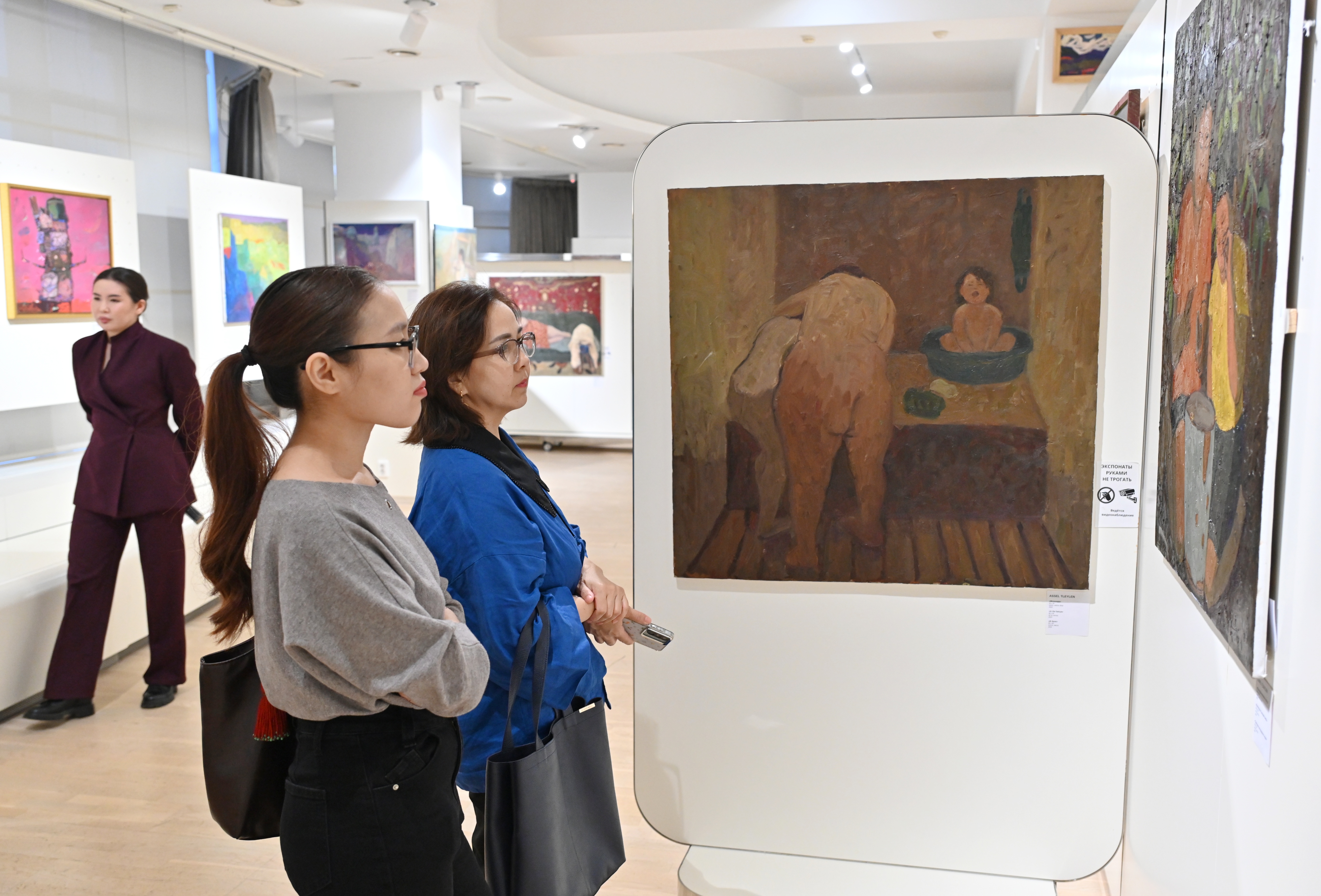 Астанада «Нұр шашу» атты халықаралық көрме ашылды