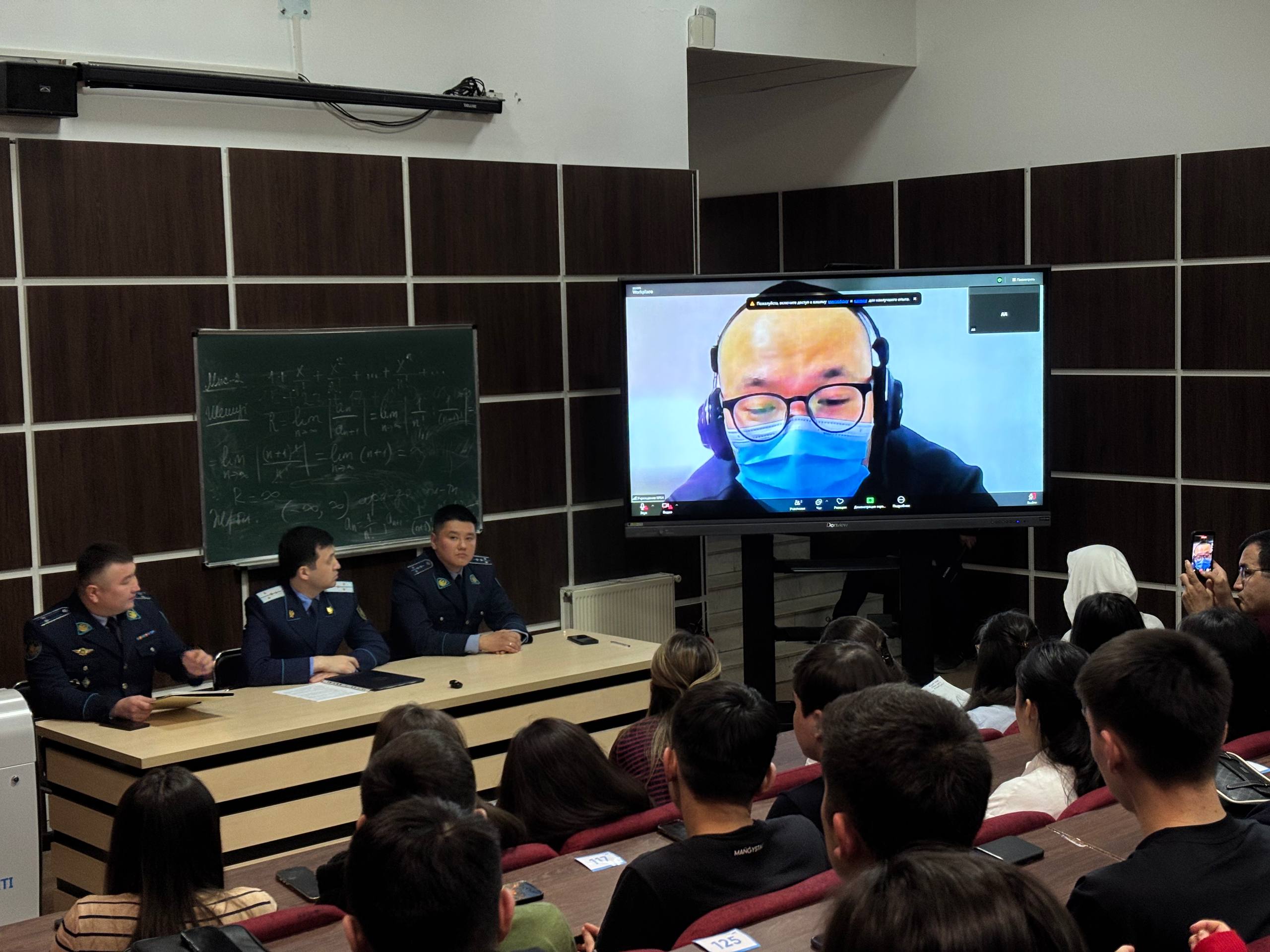 ЕҰУ студенттері мен №64 мекеме сотталғандары арасындағы телекөпір