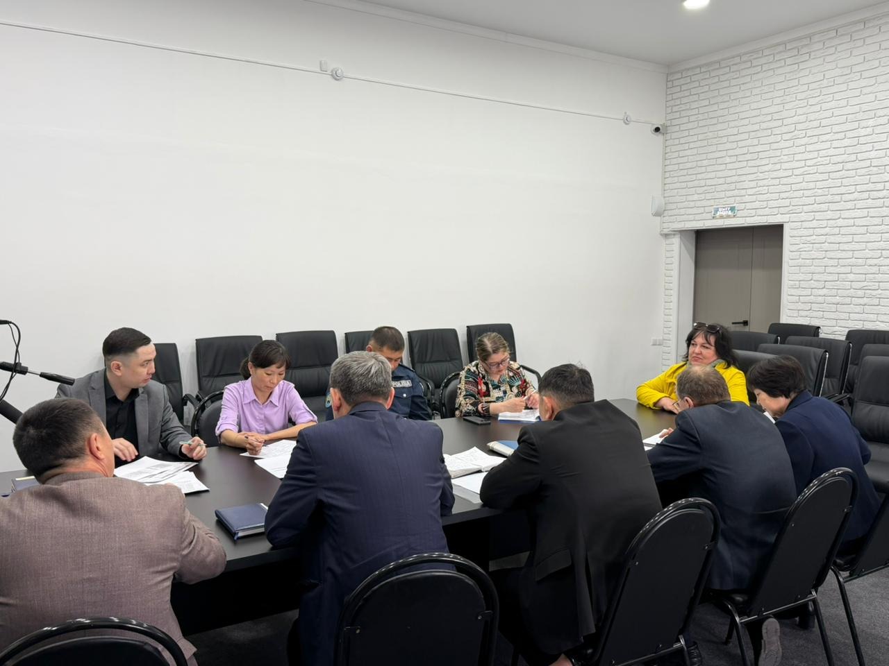 СҚО Жамбыл ауданы Пресновка ауылдық округінің жеке кәсіпкерлерімен және АШТӨ мен экономиканың нақты секторы кәсіпорындарында жиналыс өтті