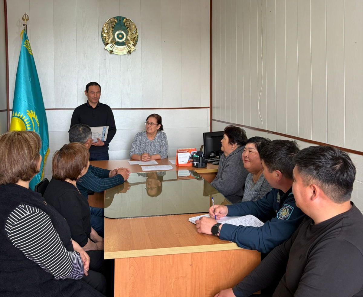 2026 жылғы 13 сәуір күні сағат 11:00-де Сырымбет ауылдық округінде ауылдық округ әкімінің міндетін атқарушы Тайжигитова Г.С.-ның төрағалығымен Сырымбет ауылдық округі әкімдігі тарапынан мемлекеттік қызметтер көрсету саласындағы қызметі туралы есептің жария талқылауы өтті.