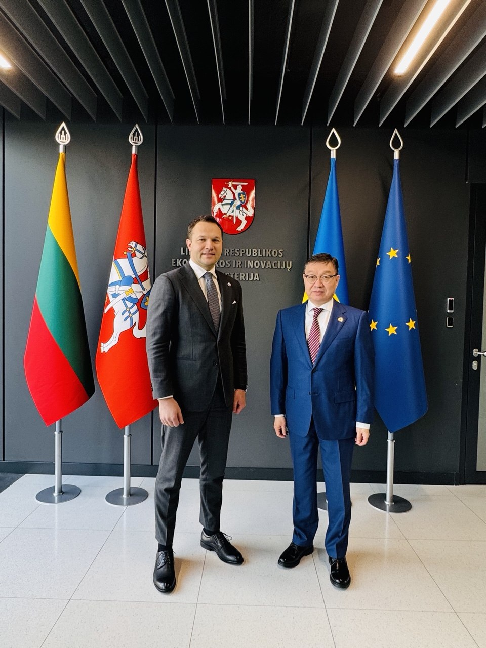 Елшінің Литва экономика және инновациялар министрімен кездесуі туралы