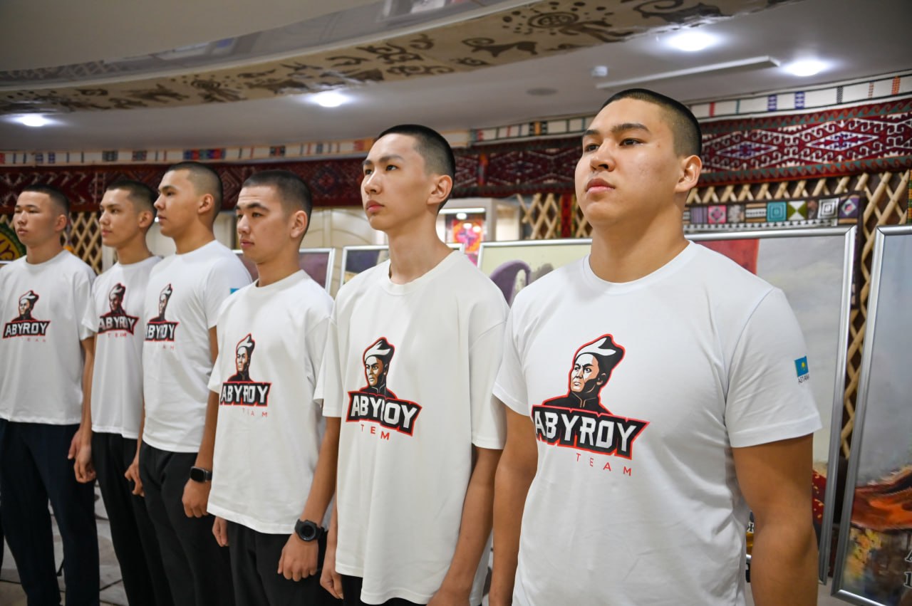 Астанада әскерге шақырылған 30 азамат Мемлекеттік күзет қызметіне аттанды