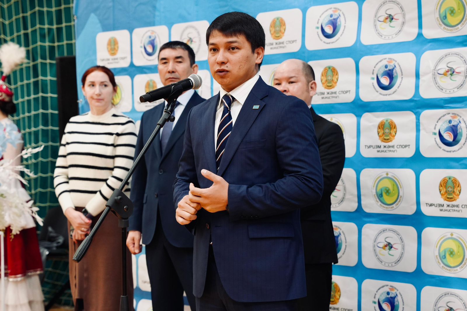 🏸ОРАЛДА БАДМИНТОННАН ЕСТУ ОРГАНДАРЫ ЗАҚЫМДАНҒАН ЖАСТАР МЕН ЖАСӨСПІРІМДЕР АРАСЫНДАҒЫ ҚР ЧЕМПИОНАТЫНЫҢ ЖЕКЕЛЕЙ ЖӘНЕ КОМАНДАЛЫҚ ЧЕМПИОНАТЫ БАСТАЛДЫ