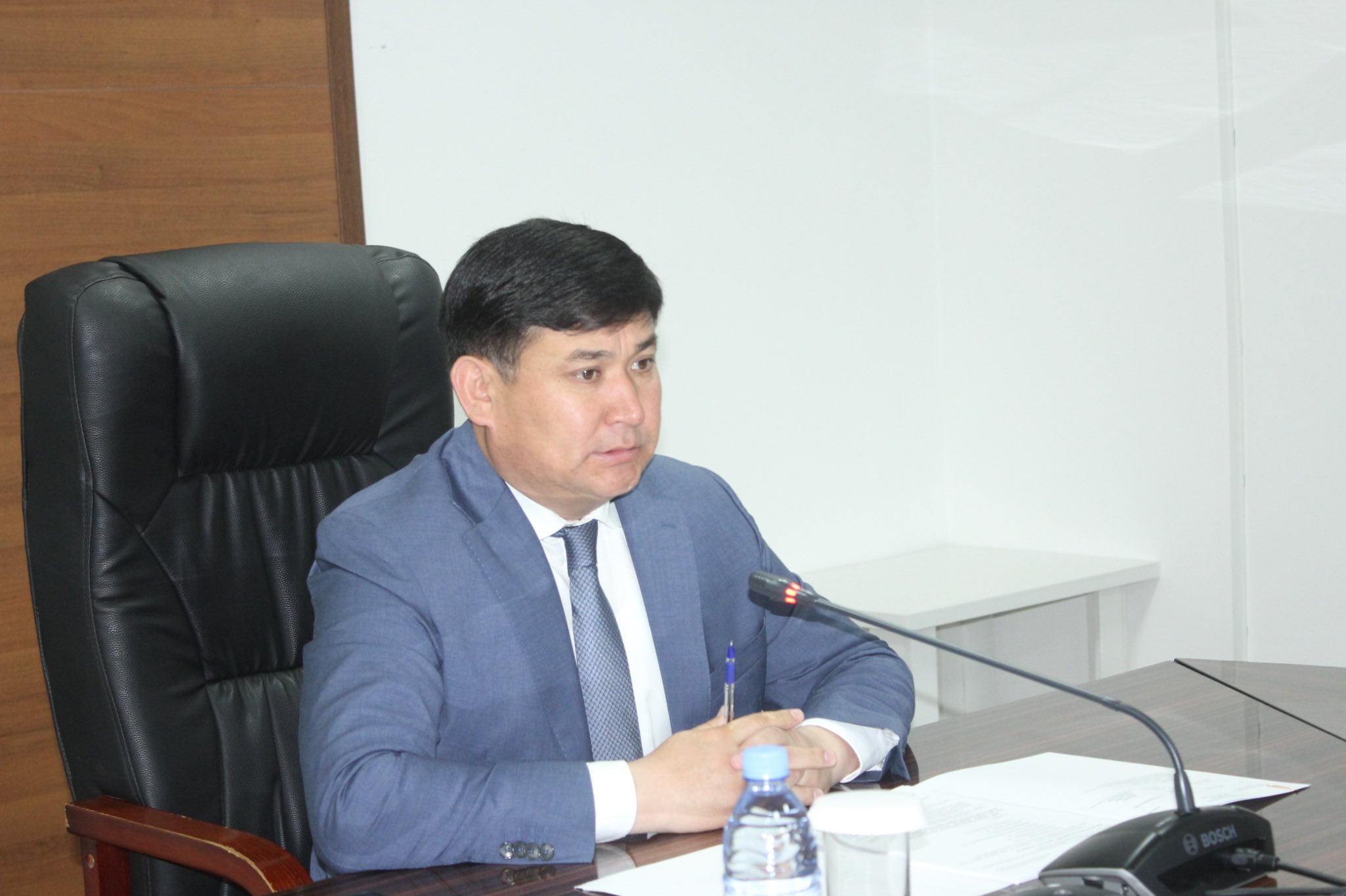 АППАРАТТЫҚ МӘЖІЛІС ӨТТІ