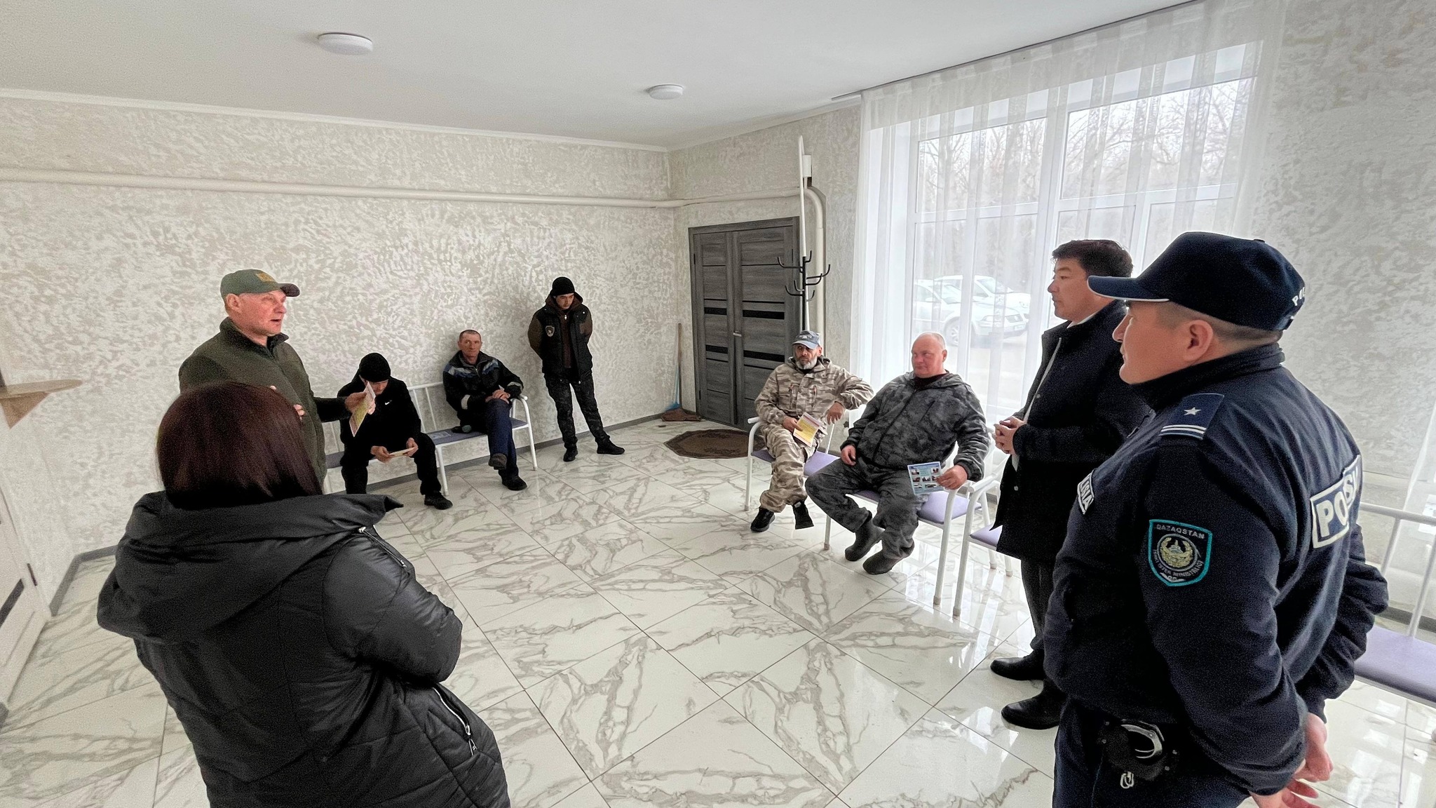 Тұрғындармен жиындар