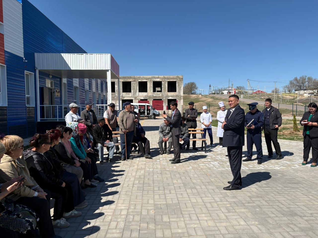 Кербұлақ ауданының әкімі тұрғындармен кездесу өткізді