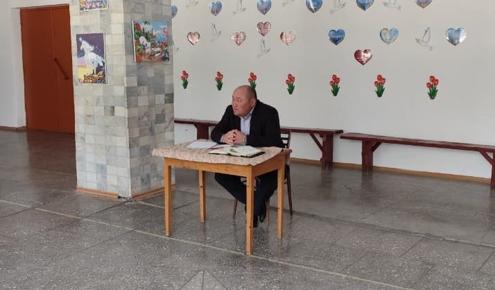 Акимнің Средигорный ауылдық округінің тұрғындарымен кездесуі