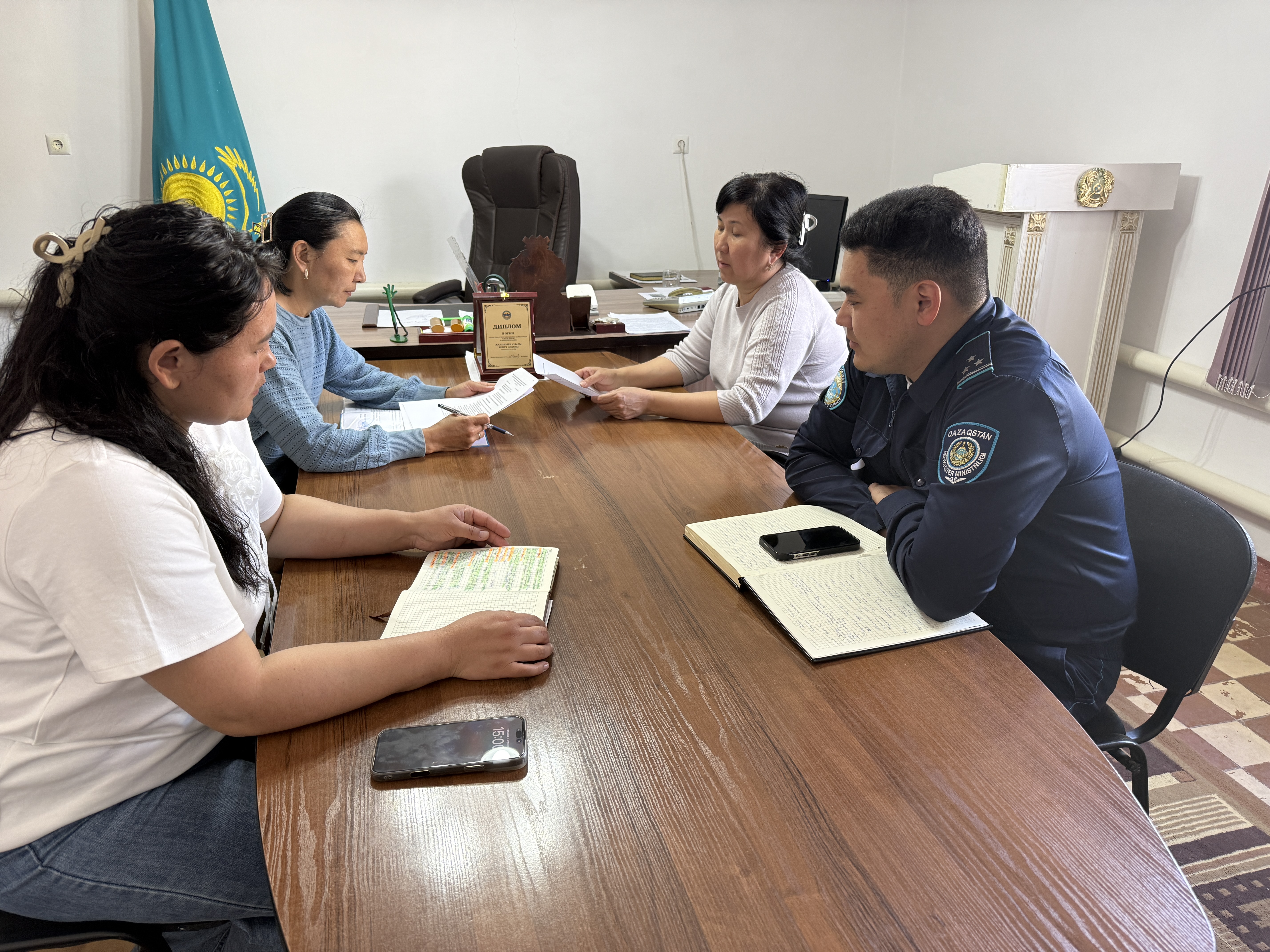 💠 Жарлыөзек ауылдық округінде сыбайлас жемқорлыққа қарсы бағытталған семинар өтті.