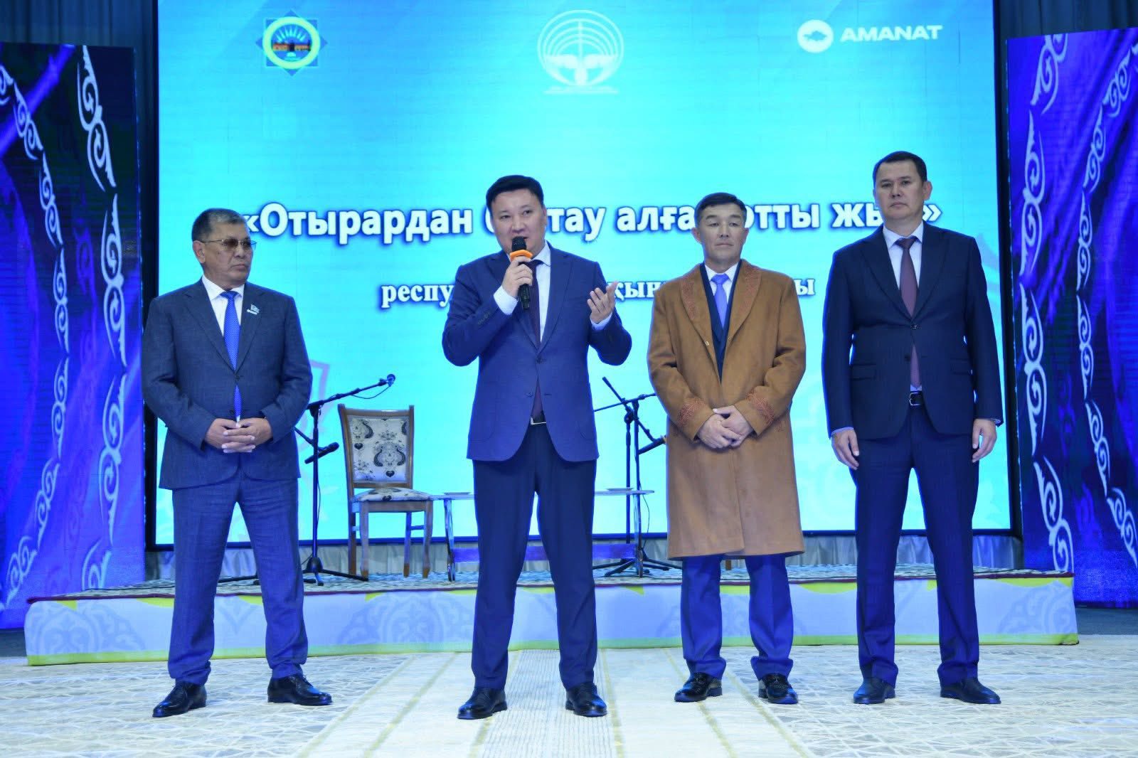 «ОТЫРАРДАН БАСТАУ АЛҒАН ОТТЫ ЖЫР» АТТЫ РЕСПУБЛИКАЛЫҚ АҚЫНДАР АЙТЫСЫ ӨТТІ