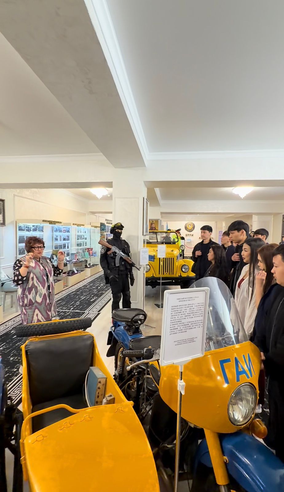 Жамбыл облысында 400-ге жуық студент Полиция департаментіне экскурсия жасады