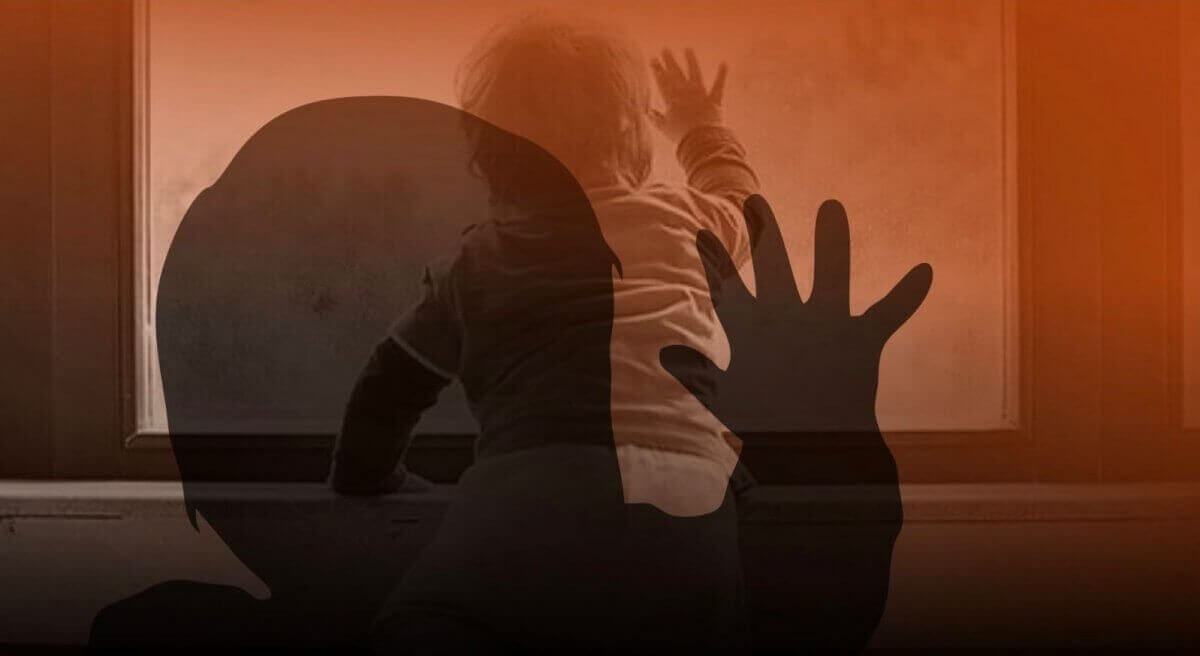 Степногорск қаласында 5 жасар бала терезеден құлап кетті: полицейлер ата-аналарды қауіпсіздік шараларын күшейтуге шақырады