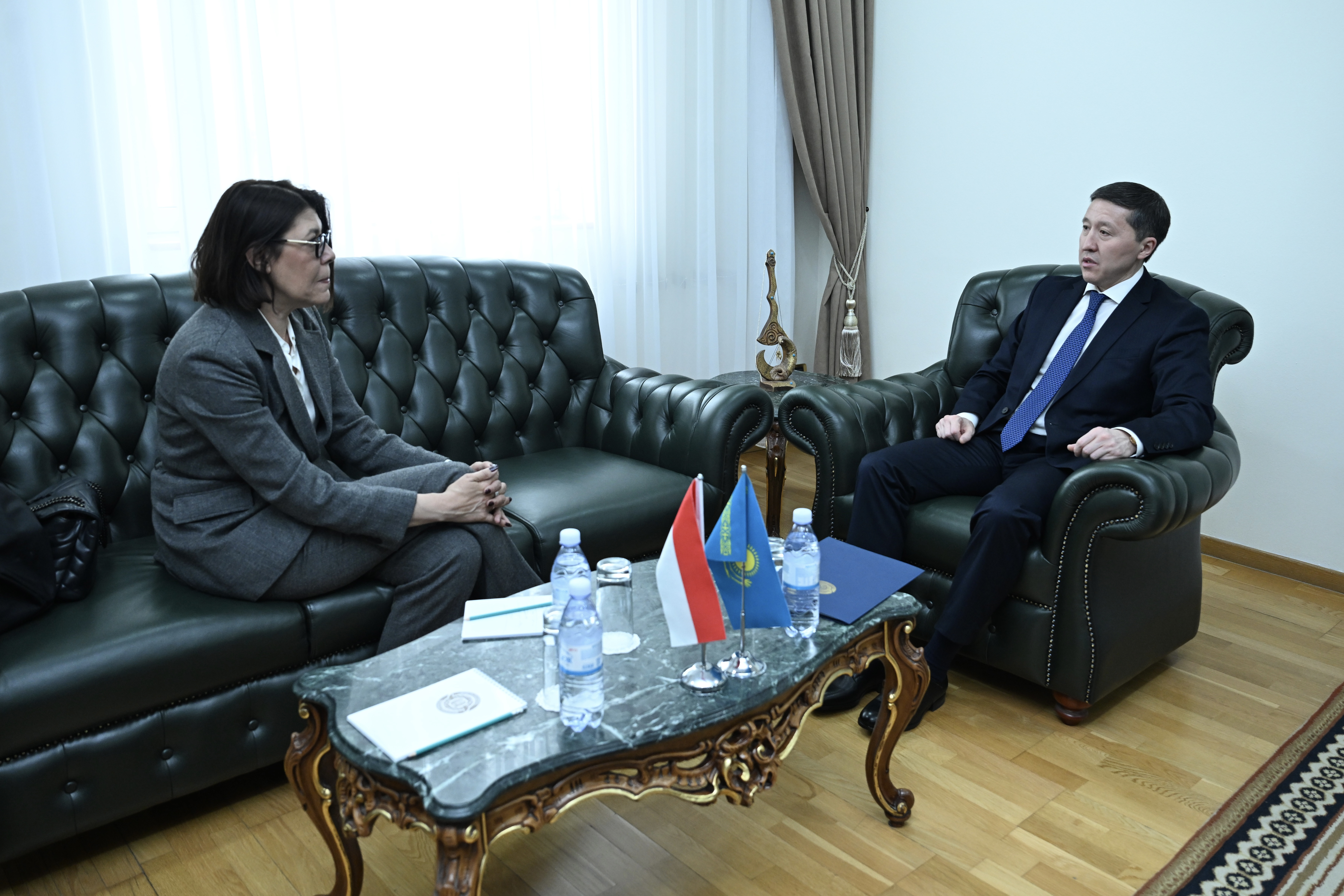 Монако Князьдігінің Елшісі сенім грамоталарының көшірмелерін тапсырды