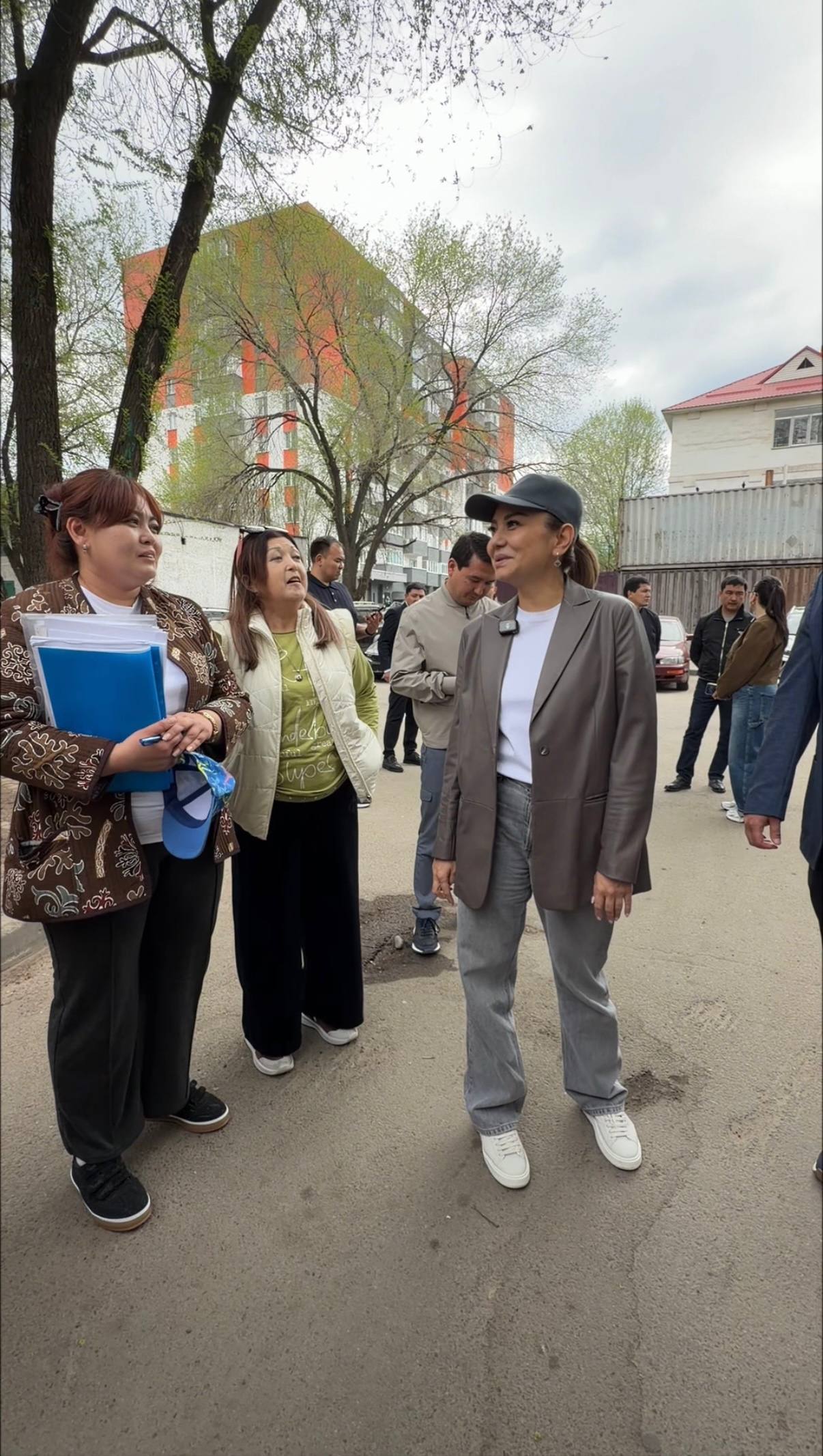 Тұрғындардың өтініші бойынша мекенжайға шығу ұйымдастырылып, тиісті түсіндірмелер берілді