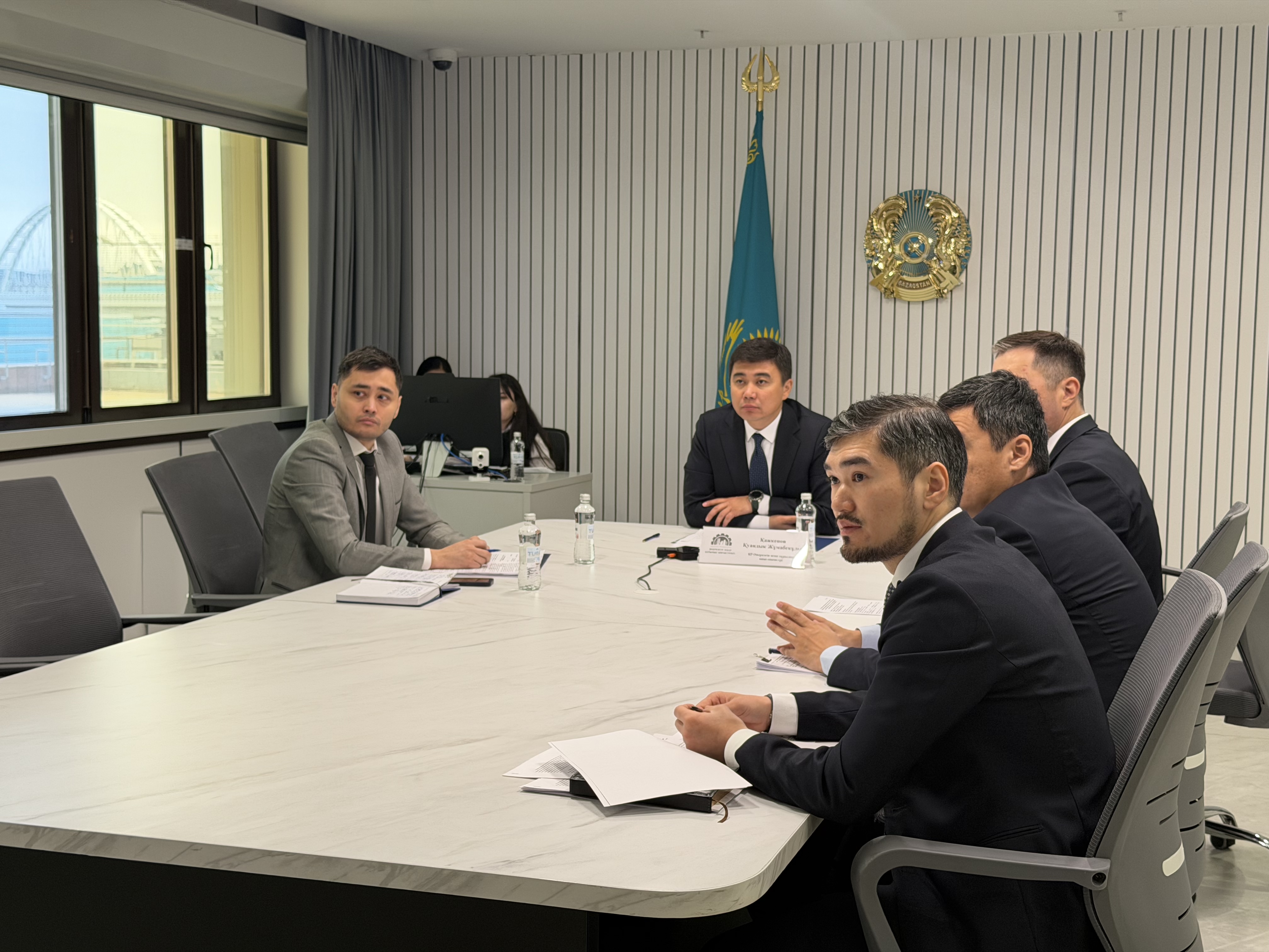 Куандык Кажкенов провёл приём граждан по вопросам строительства и ЖКХ