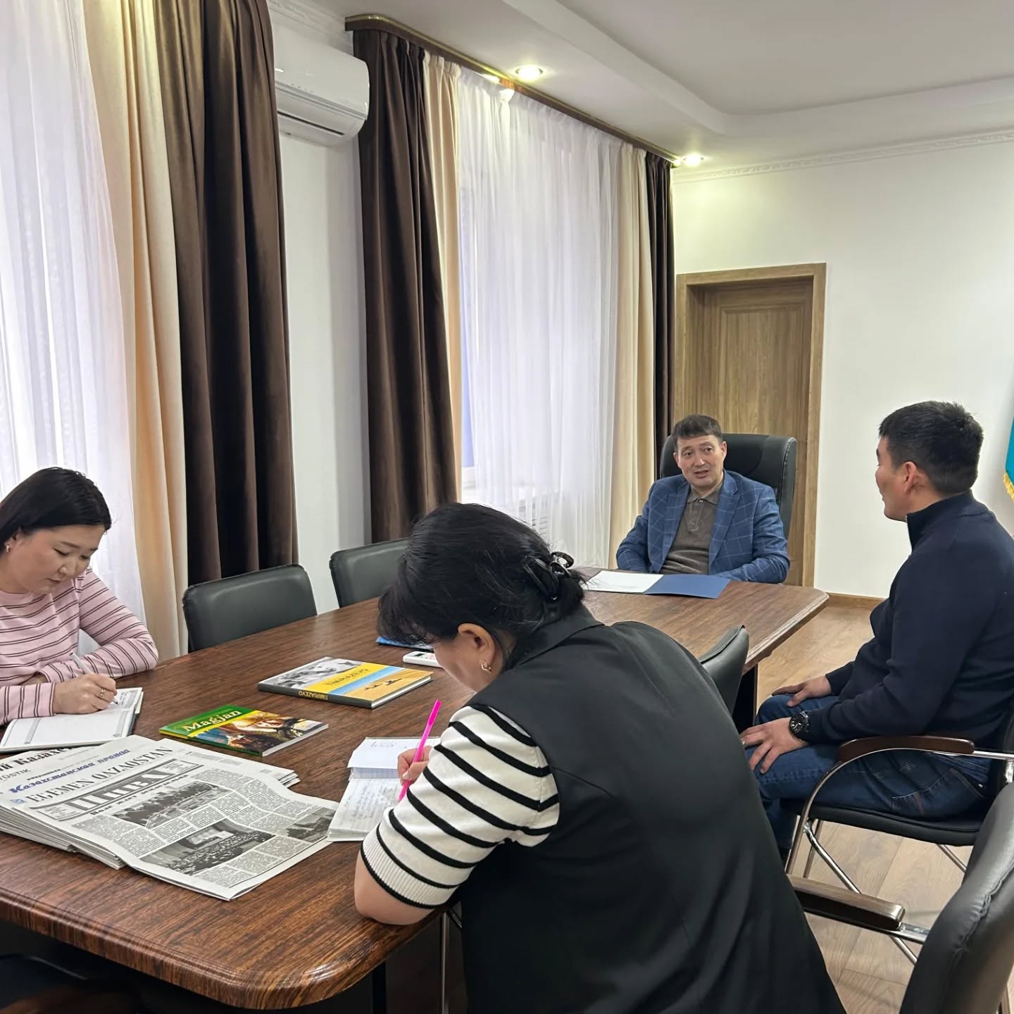 Азаматтарды қабылдау