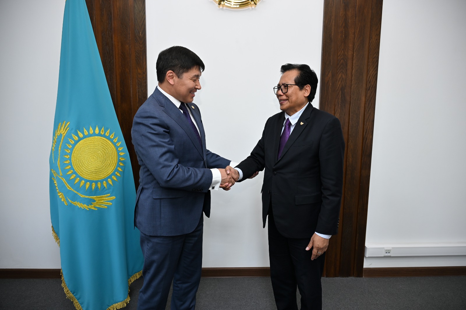 Қала әкімі Ернат Бәзіл Индонезия Республикасының Елшісін қабылдады