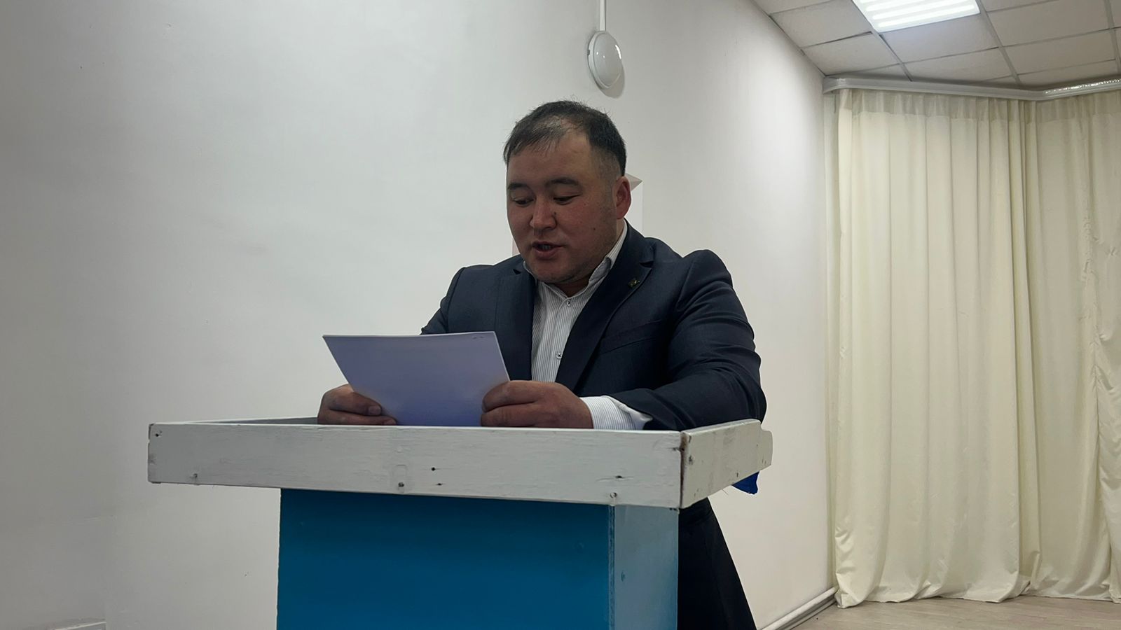 Ерейментау ауданының әкімі Нұрлан Мұқатов Олжабай батыр атындағы ауылдық округ тұрғындарымен есептік кездесу өткізді.