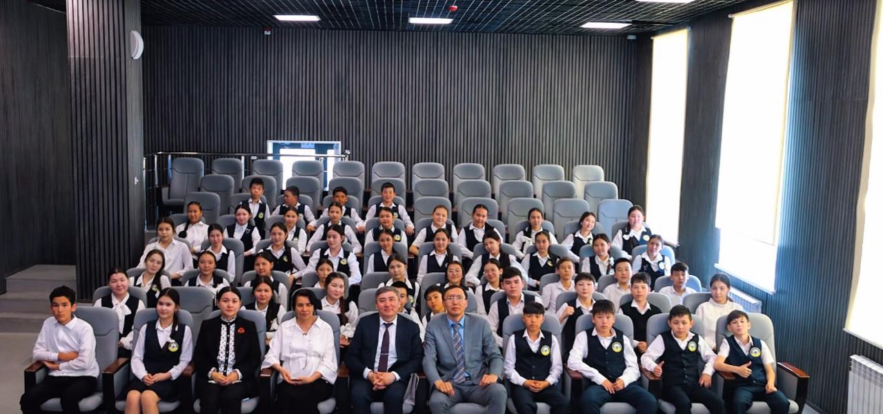 Ақтөбе мектептерінде Ұлттық кітап күні аталып өтті