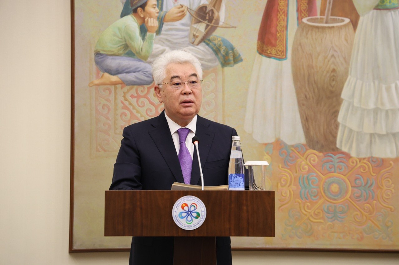 Елші Б. Атамқұлов «Климаттың өзгеруі жағдайында Орталық Азиядағы су қауіпсіздігін қамтамасыз ету» атты дөңгелек үстелге қатысты